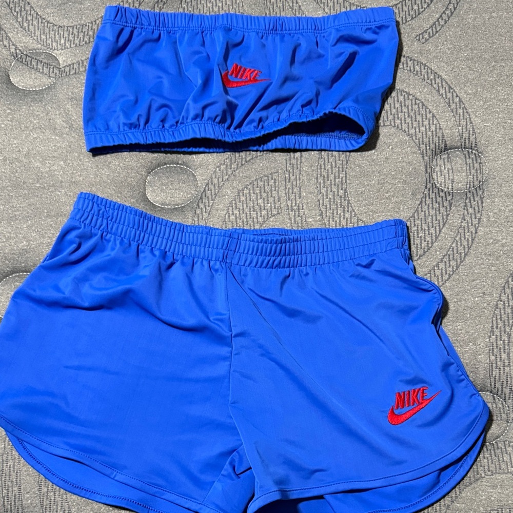 Nike Vibrant Blue Activewear Set